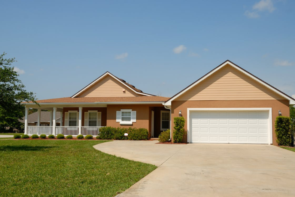 How to Paint Driveway Pavers